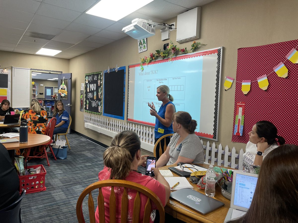 Erin Lozano tweet media