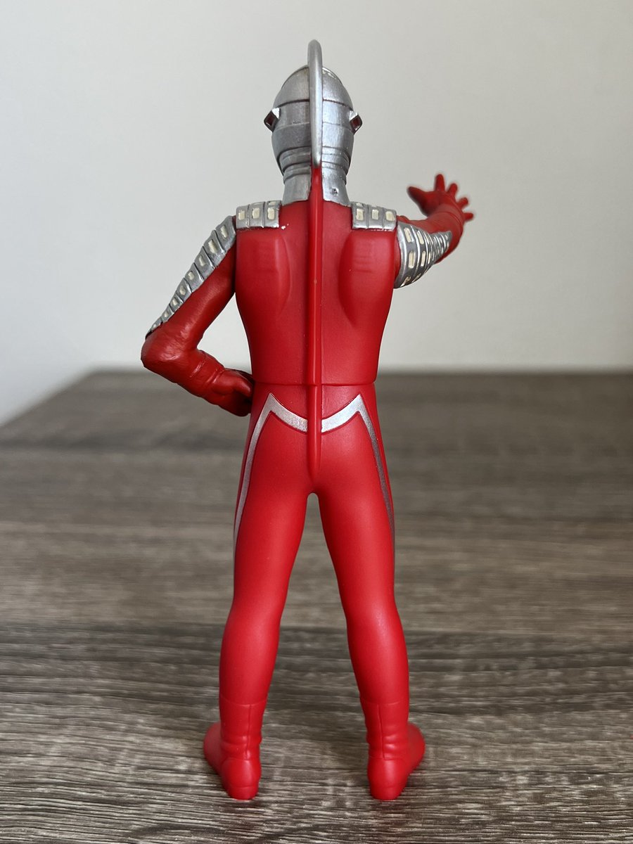 セブン上司　（株）円谷コミュニケーションズ ウルトラヒーローシリーズ セブン上司」 四面図。ポーズは円谷