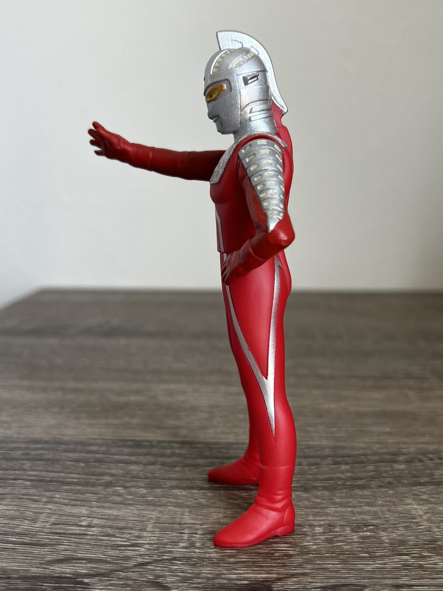 ウルトラヒーローシリーズ セブン上司」 四面図。ポーズは円谷