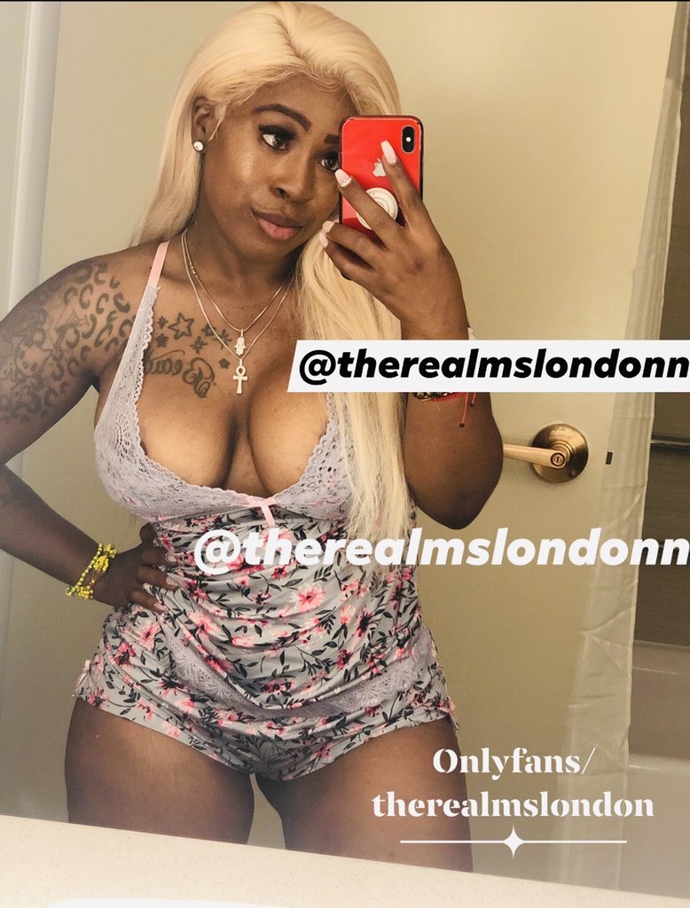 therealmslondon's tweet photo. How do I look fans 
❤️💚😍 https://t.co/LdwEay6S4U
