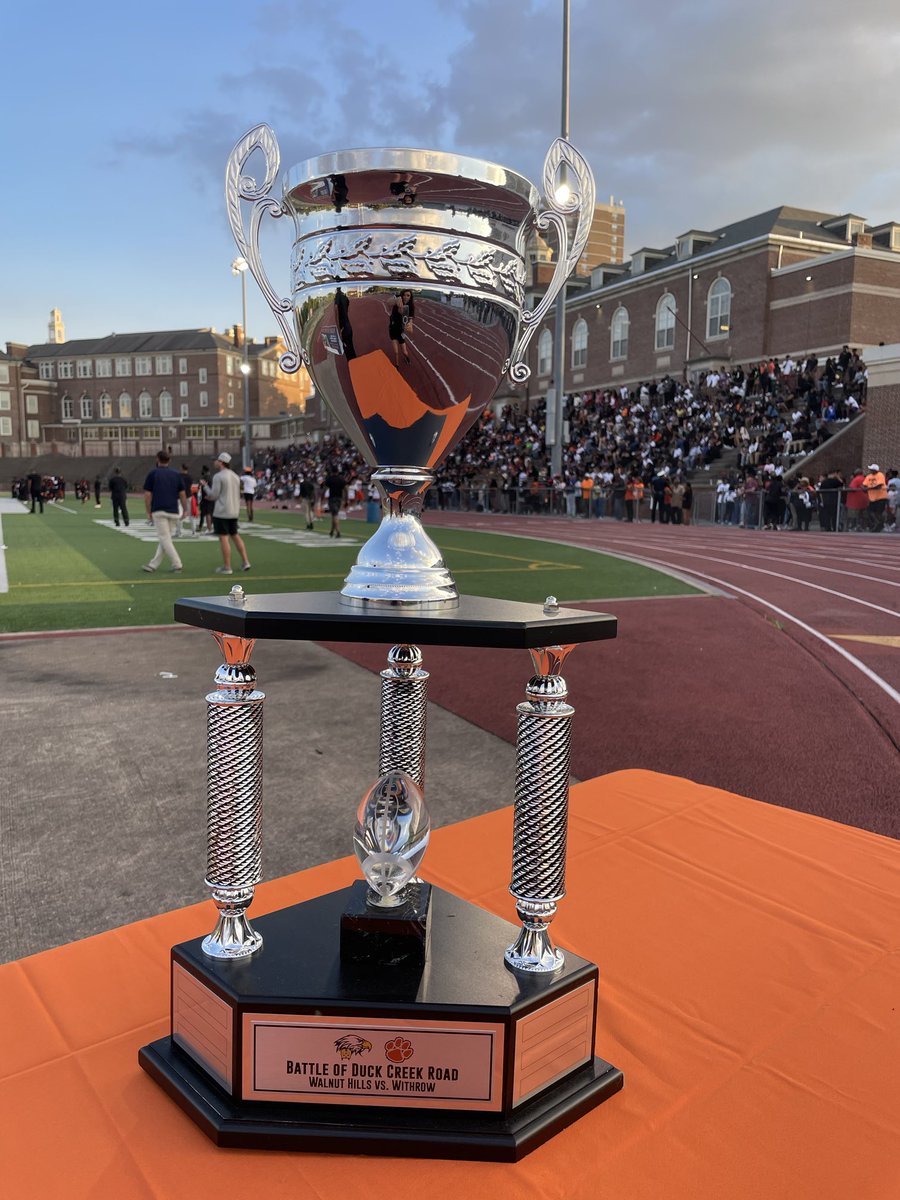 CoachKRJones's tweet photo. The trophy stays on Madison Rd….
#battleofduckcreek #theWITHROWway https://t.co/3lXbO7uP9E