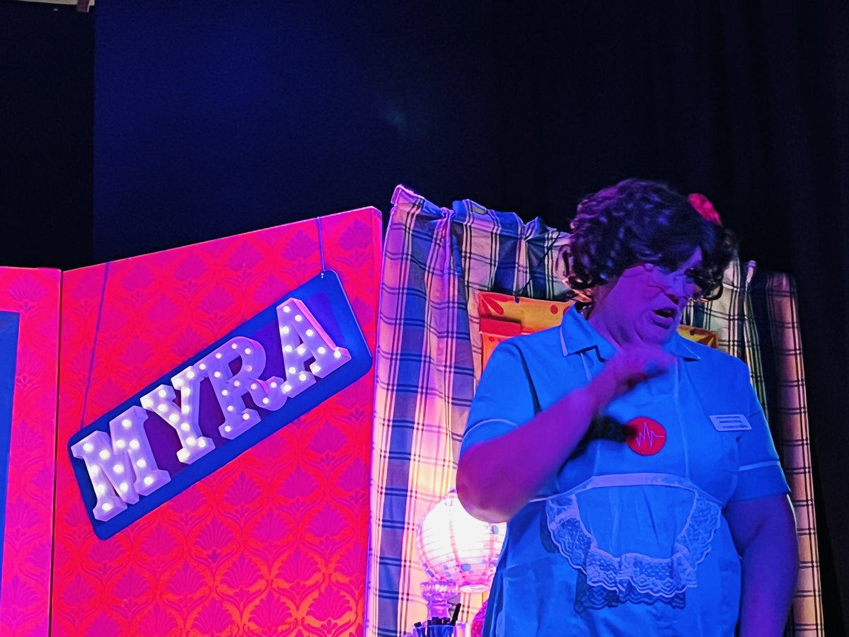 mrpdhenderson's tweet photo. @edfringe @myradubois @LucyFrederick #aproblemshared The very wonderful #RoseLavender in action. Don’t miss it! https://t.co/EB30aX5hfm