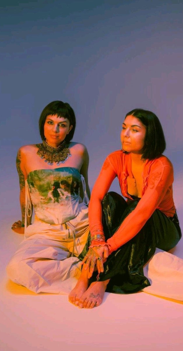 Bora movimentar essa bagaça aqui, cadê os fãs brasileiros ???? Ajudem a subir a TAG  #krewellanoLollapoozaBr <a href="/LollapaloozaBr/">Lollapalooza Brasil</a> <a href="/Krewella/">Krewella</a>