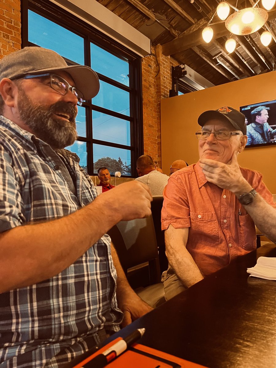 StGeorgesNo15's tweet photo. Applicant & Affiliate craft brewery night @ColdBreakCa @StGeorgesNo15 #freemasonry @St_Catharines #niagara @Niagara_A #GLCPOO #2b1Ask15 https://t.co/m0EJOxT7Nh