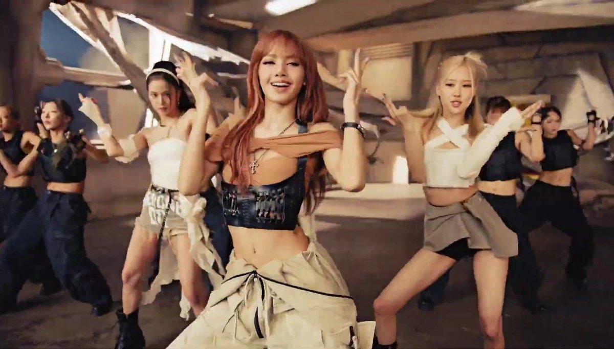 hourly lisa tweet media