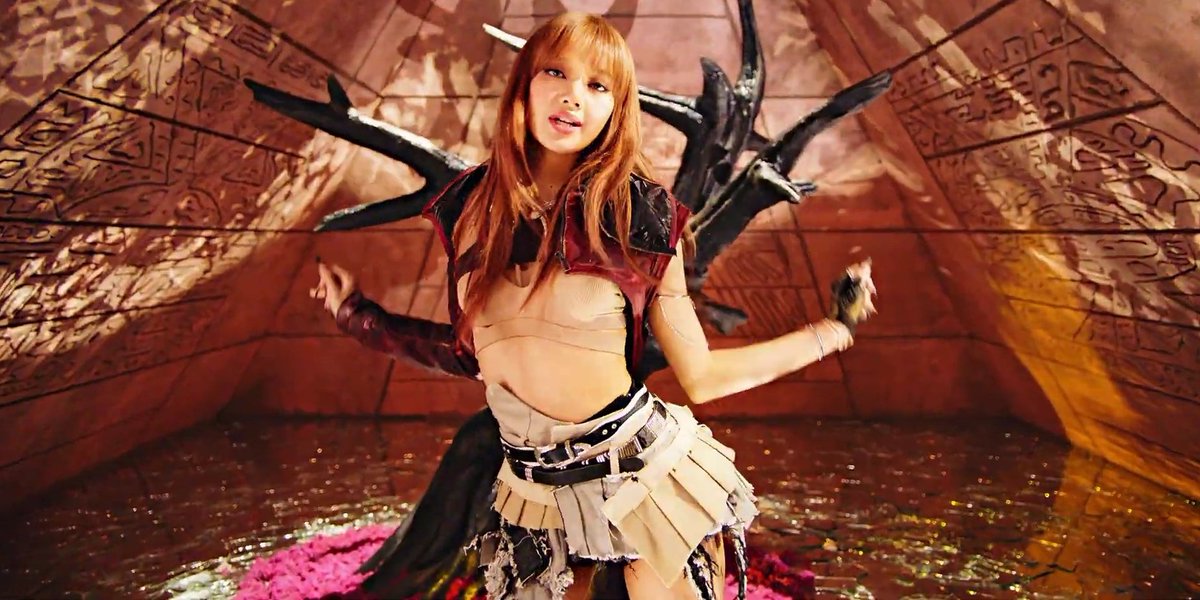 hourly lisa tweet media