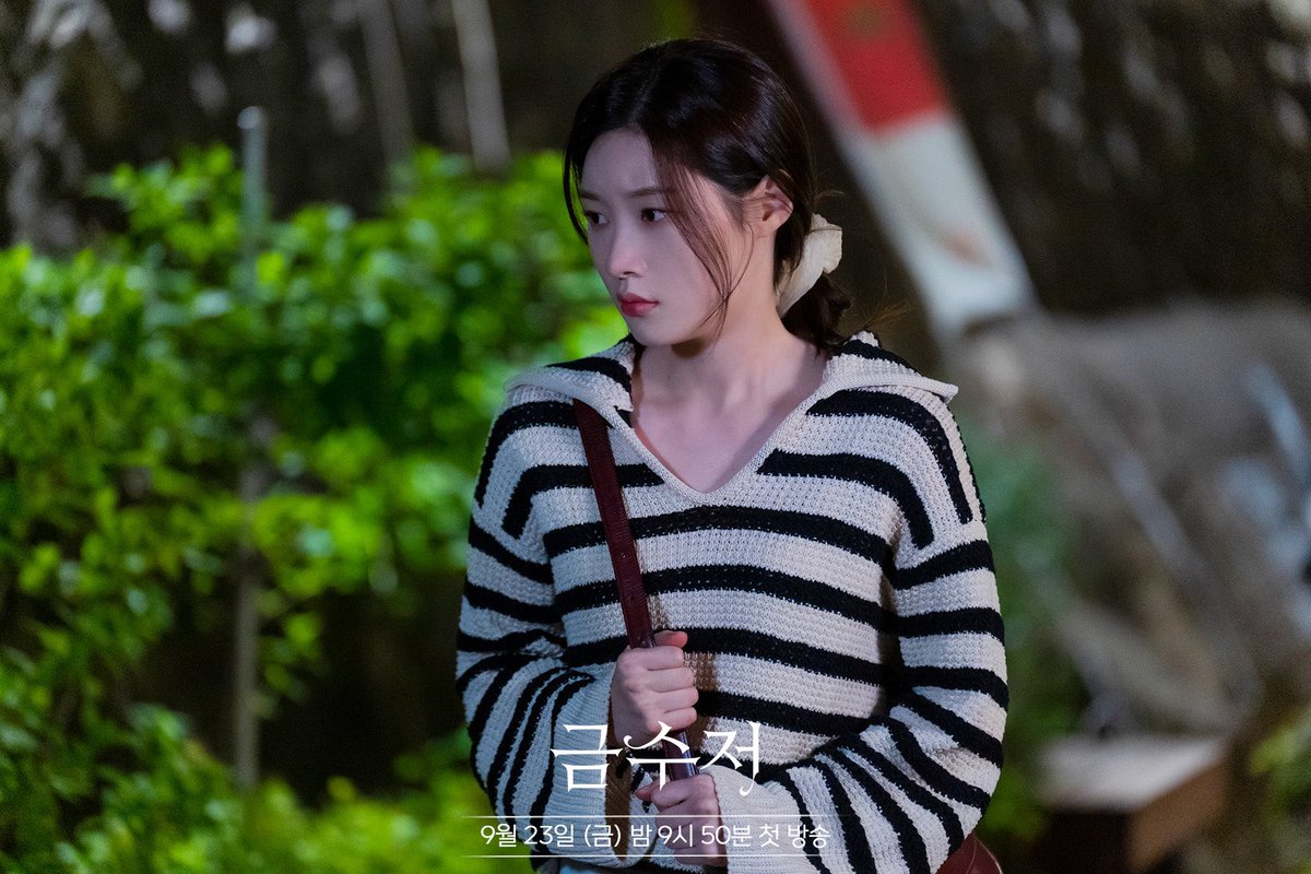 DiaArabFans's tweet photo. [انستقرام] 220819
ديا تشايون من تحديث حساب @/mbcdrama_pre
_M
#DIA #다이아 https://t.co/dDJVFNIABa