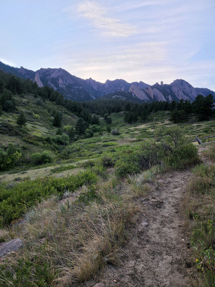 Beautiful hike out in Eldorado Canyon with the sunset! #PositiveVibes #Colorado