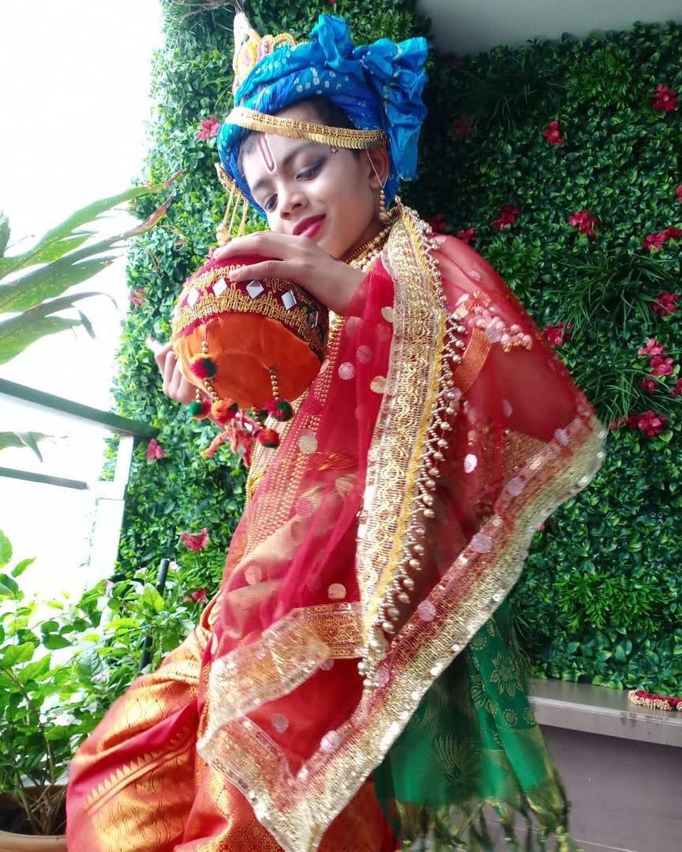 Shiva’s Signature Salon (@shivassignature) on Twitter photo May Murli Manohar continue to bestow health and prosperity on your family and may you always find peace.
Happy Shrikrishna Janmashtami!
Team <a href="/ShivasSignature/">Shiva’s Signature Salon</a>
#Janmashtami #harekrishna #JanmashtamiSpecial #Janmashtami2022 #ShriKrishnaJanmashtami #कृष्णजन्माष्टमी 🌺श्री कृष्ण 🌺 May Murli Manohar continue to bestow health and prosperity on your family and may you always find peace.
Happy Shrikrishna Janmashtami!
Team <a href="/ShivasSignature/">Shiva’s Signature Salon</a>
#Janmashtami #harekrishna #JanmashtamiSpecial #Janmashtami2022 #ShriKrishnaJanmashtami #कृष्णजन्माष्टमी 🌺श्री कृष्ण 🌺