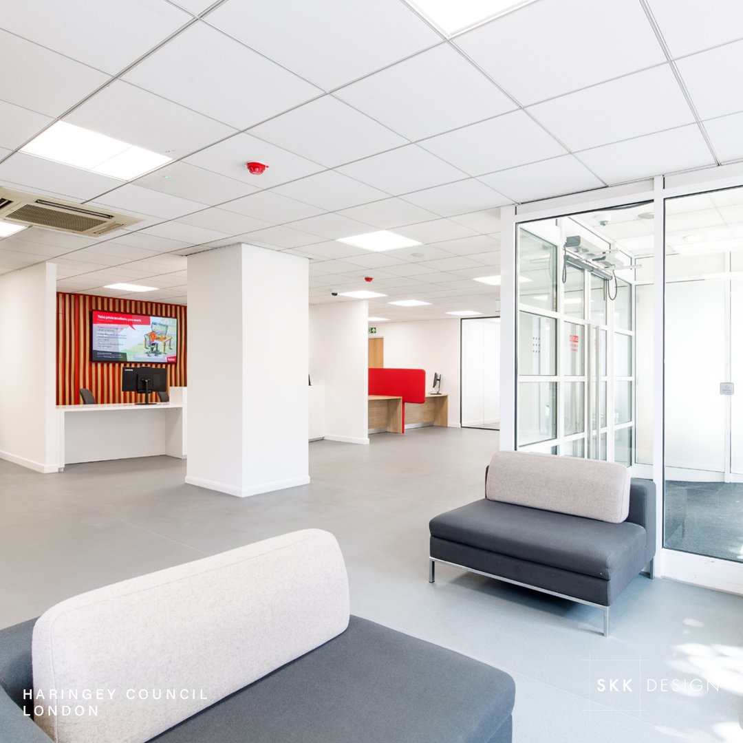 senkenkendesign's tweet photo. We have another reception transformation to share!  We really enjoyed creating this practical, contemporary, and sophisticated design using Haringey corporate elements. 

Another great project by Foster Property Maintenance.

#SKK #Design #Haringey #architecture #interiors https://t.co/l7FhOosuhs