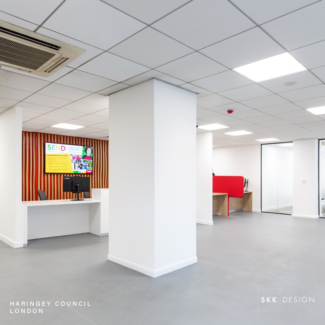 senkenkendesign's tweet photo. We have another reception transformation to share!  We really enjoyed creating this practical, contemporary, and sophisticated design using Haringey corporate elements. 

Another great project by Foster Property Maintenance.

#SKK #Design #Haringey #architecture #interiors https://t.co/l7FhOosuhs