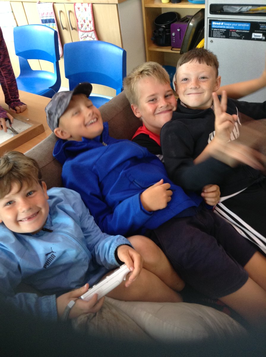 OwlsTji's tweet photo. We're having some great fun this summer at TJI Owls Holiday Club! Still 2 weeks of action to go! #TJIOwls #SummerTime https://t.co/7L0VoCSlh2
