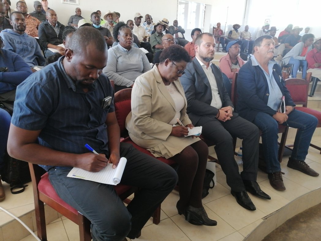 Piwamac's tweet photo. Goat Breeders Association of Zimbabwe has convened an Indaba for farmers and other stakeholders at Henderson Research Station in Mazowe as they target to increase commercialisation of goat farming under the theme  *Transforming the goat value chain for the future* @ZBCNewsonline https://t.co/5G7k0PvG6C