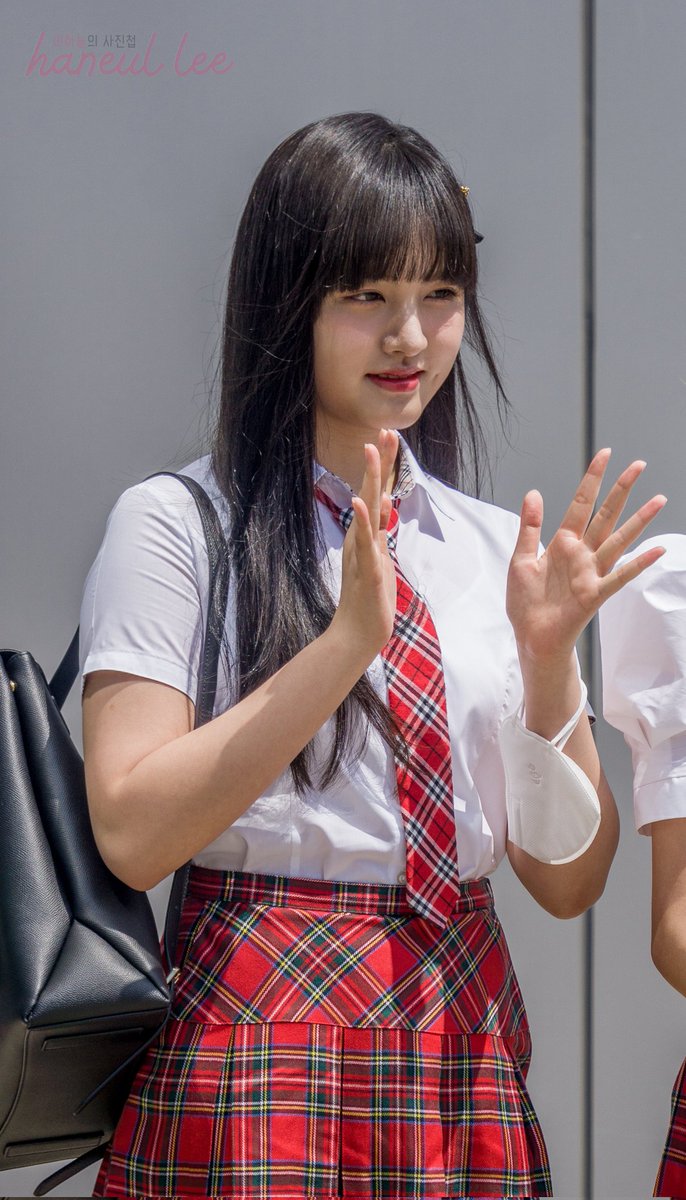 하늘 / seeing IVE for the 7th time tweet media