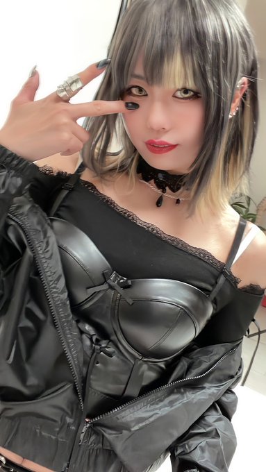 Twitterのコスプレ画像16