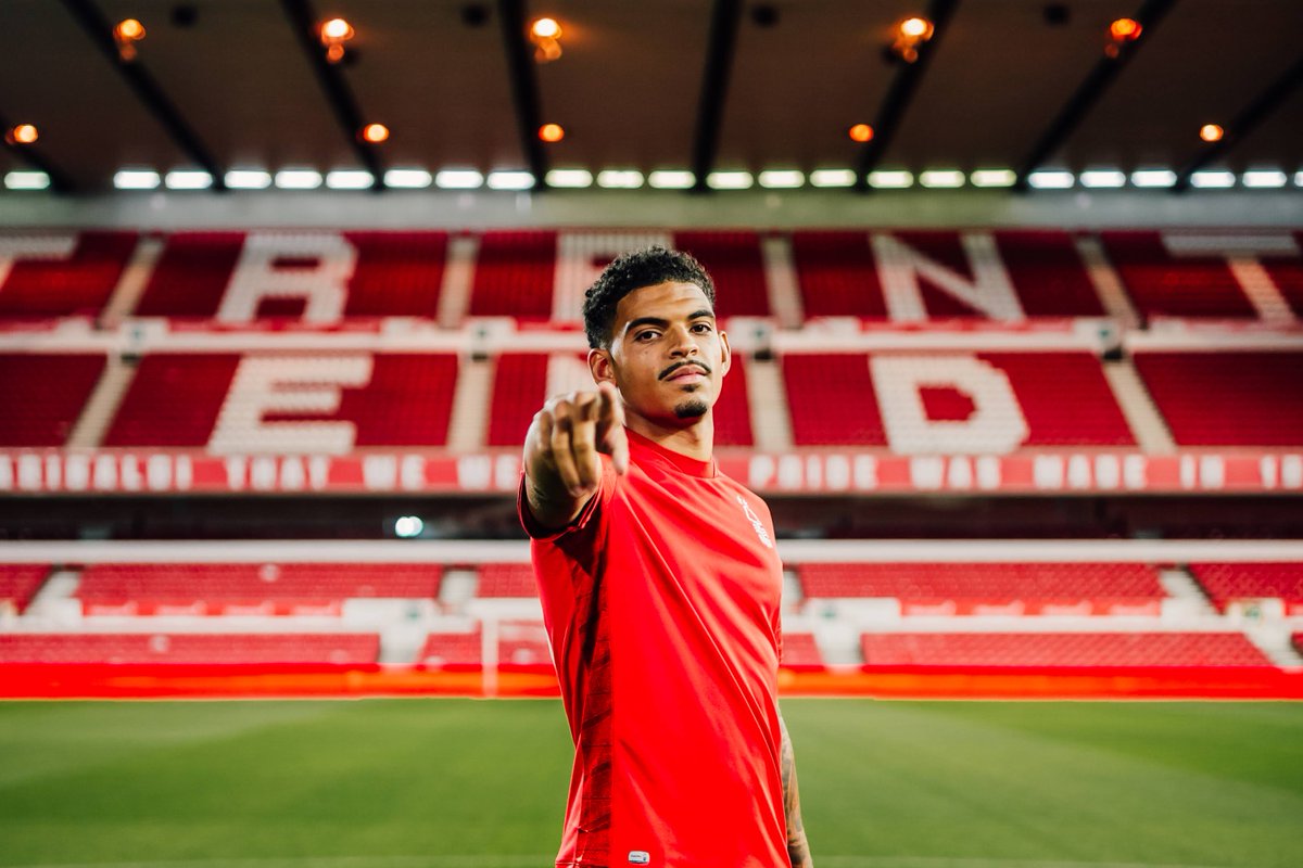 He's here and he's perfect 😍 

#MGW10 | #NFFC