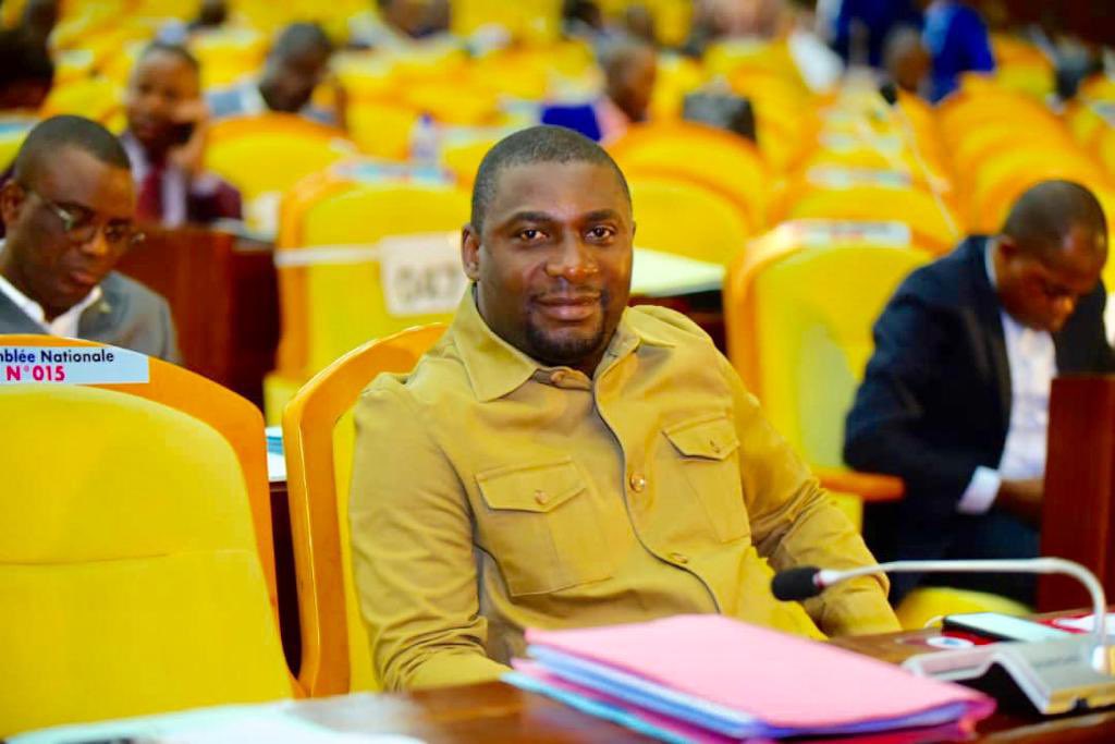 arsene_zagabe's tweet image. Il faut avoir le courage d’affronter un homme droit dans les choses nobles pas dans des montages. #HonPatrickMUNYOMO ne doit pas être crucifié pour des envies démoniaques. À #Goma nous savons qui sont derrière ces attaques. HALTE. Ne touchez pas à notre #MTOTO. 
@AssembleeN_RDC