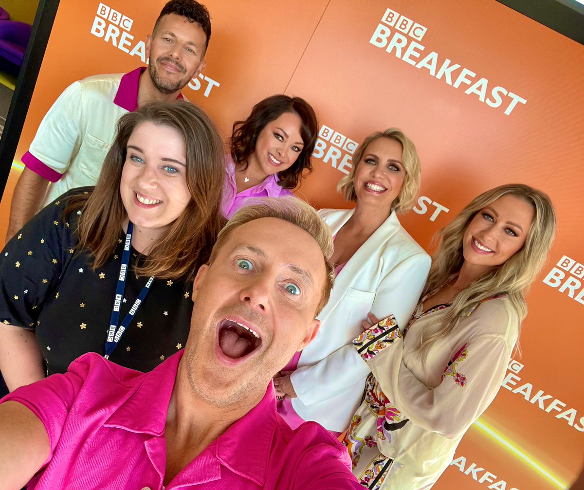 The 7 year old me is screaming that I got to produce <a href="/OfficialSteps/">Steps</a> this morning on <a href="/BBCBreakfast/">BBC Breakfast</a>! 🧡