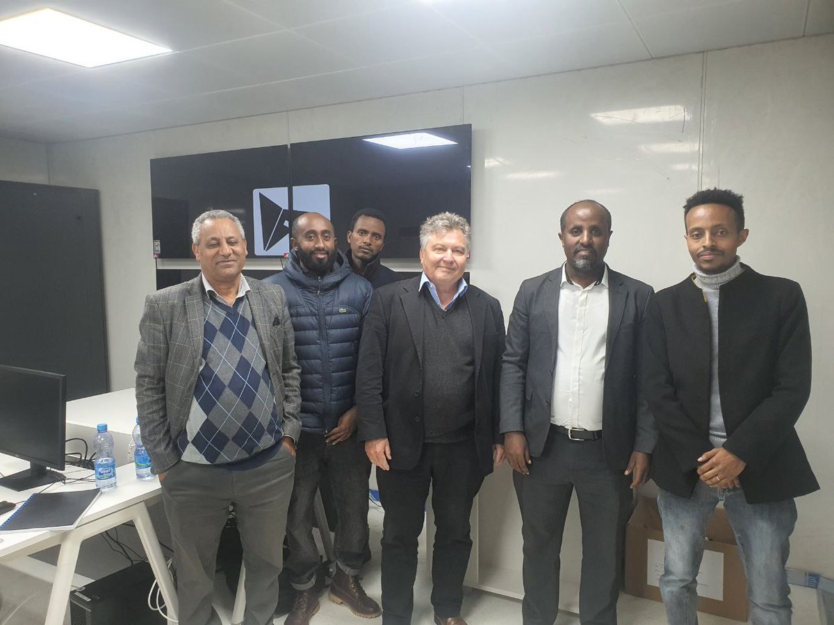 ethSingleWindow's tweet photo. Logistics is a multi-stakeholder engaging sector where collaboration is a must. #Ethiopia as a geopolitically land-locked country with one of the highest population in Africa requires to have a coordinated logistics supported by ICT. (1/2) https://t.co/09zCF6l1Pj