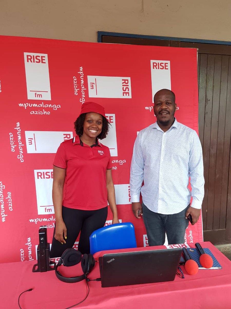 RISEfm943's tweet photo. It’s an Open Day at the @EhlanzeniTvet Mlumati campus, broadcasting live with @mpumimbethe for the #RISEfmMidmorning show.
#EhlanzeniCollege
#tvet
#ehlanzenicollegestudents
#MpumalangaAzishe https://t.co/u3bbzPxZ5N
