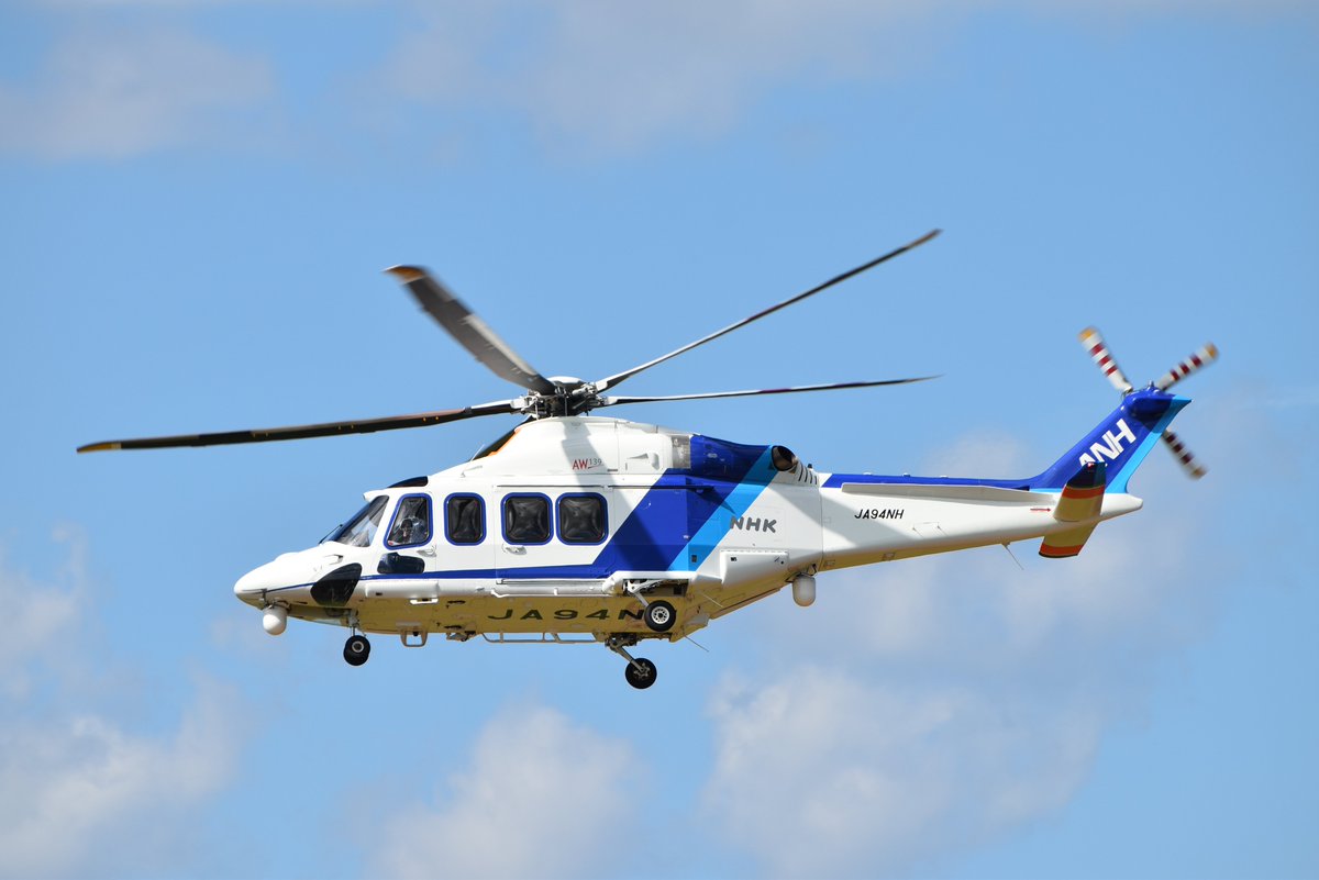 SuKuym8XeXh57DO's tweet photo. ANH•AW139•JA94NH
うん、この機体撮りまくってんな。
#仙台空港 #ANH #AW139 #JA94NH https://t.co/zaSuxxfs01