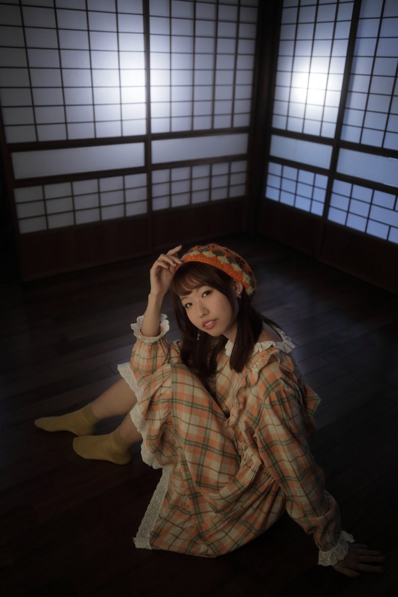 ginryouso's tweet photo. 連日暑い日が続いていますけど今日はちょっと涼しく秋の気配
写真は昨秋に参加した古民家スタジオでのポートレート講座より
#ストアカ
#StudioPuPu
#いずみんくらぶ https://t.co/RXpEBvhUUN