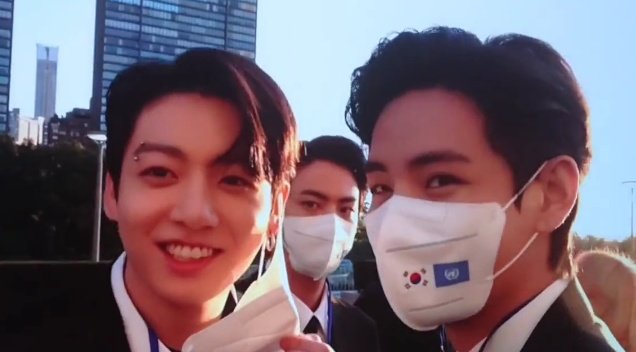 taekookvenuss's tweet photo. sus sonrisas ♡ https://t.co/t8uzr1Np6e