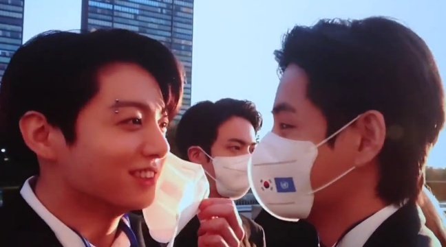 taekookvenuss's tweet photo. sus sonrisas ♡ https://t.co/t8uzr1Np6e