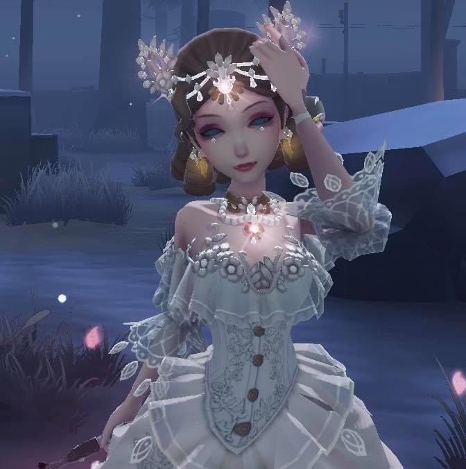 goroutbh's tweet photo. I really like bloody queen she’s soooo like omg bloody Queen like OMFG like she’s so amazing and I just love her and she’s the best hunter and like she’s so amazing 😭😭😭😭😭🔥🔥🔥😭😭🔥🔥 everyone should like Mary I don’t see why no one wouldn’t because she’s so amazing😭😭😭😭 https://t.co/gSyde3p6et