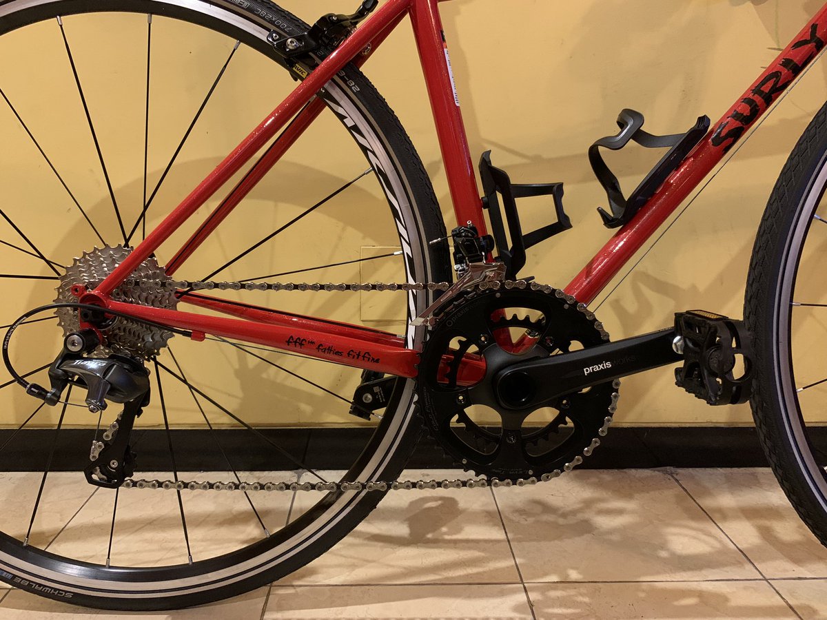 aravindkumar's tweet photo. Surly Pacer (Custom Build) #BikeLane #surlyindia #surlybikes #praxisalba #controltech #shimanotiagra #schwalbe #tektro #chrisking #mavicaksium #kmc #MKS #Ritchey #ritcheybartape #selleitalia https://t.co/bZQ86Eiarg