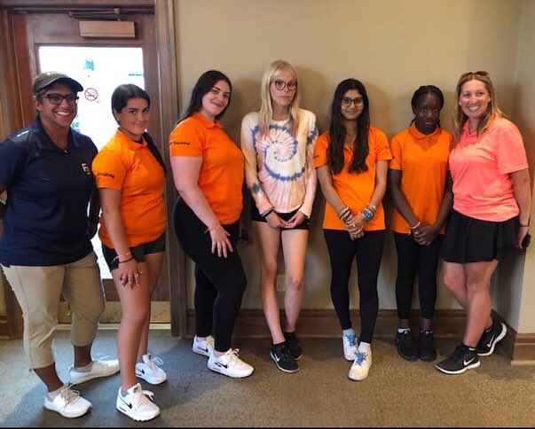 ResilientRebels's tweet photo. #SmashingTheGrassCeiling @RebelCreekGolfC with some amazing women! ThankYou @HitItWithFar for the amazing experience & building #Hope #Dreams #Inspiration #SmashingNines #GirlsGolf #GirlBoss #FunInTheSun πππππ https://t.co/nGlTmOwY2w