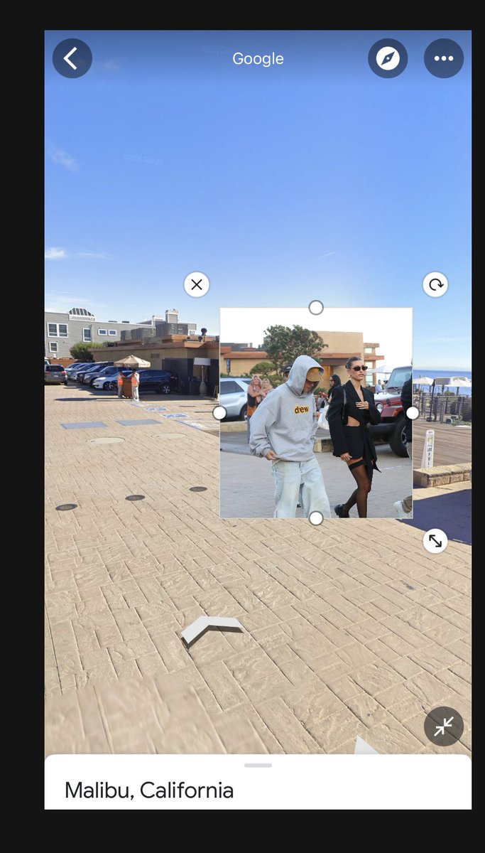 CLTracker's tweet image. Justin Bieber and Hailey Bieber were on this exact spot today August 18, 2022! This is where Kendall Jenner's Tequila 818 business meeting was held. 

🗺Little Beach House - 22716 E Pacific Coast Hwy. Malibu, California 90265.