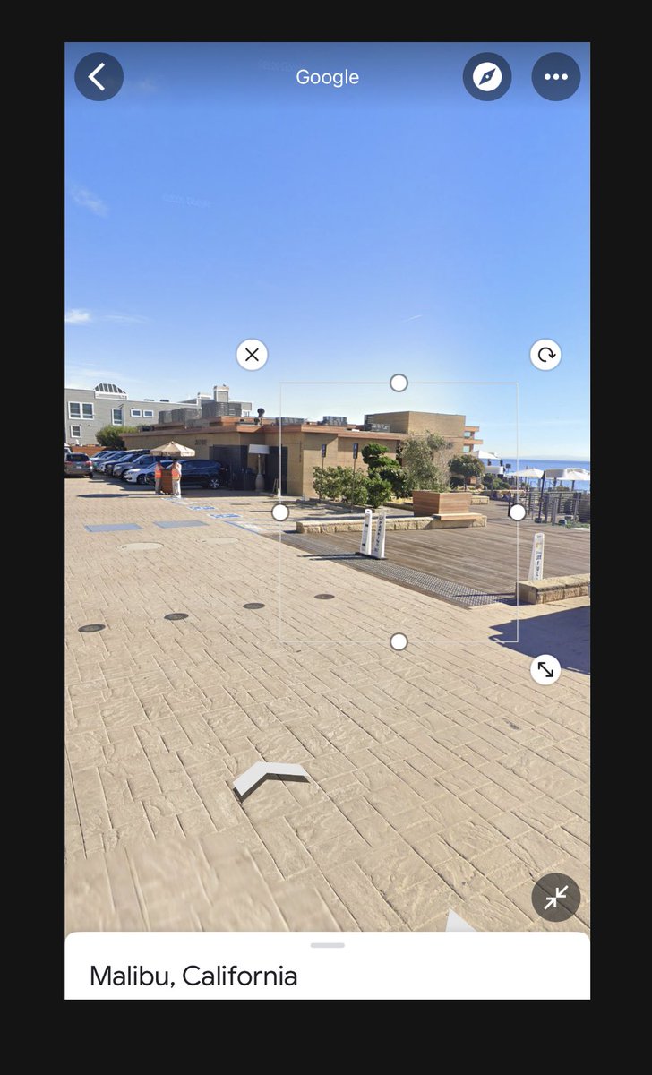 CLTracker's tweet image. Justin Bieber and Hailey Bieber were on this exact spot today August 18, 2022! This is where Kendall Jenner's Tequila 818 business meeting was held. 

🗺Little Beach House - 22716 E Pacific Coast Hwy. Malibu, California 90265.