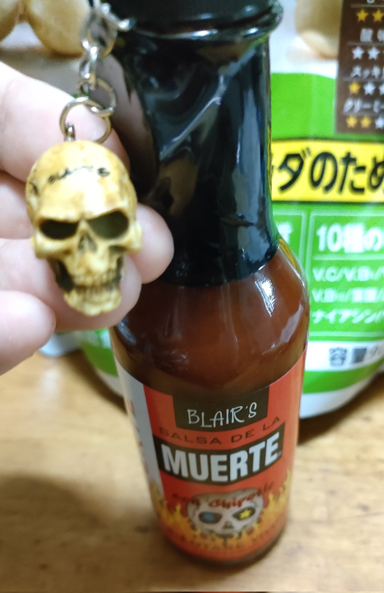 تويتر ドラゴンbbq沖縄 على تويتر 本場のジャークチキンはチリペッパーやカイエンペッパー ハバネロなど辛みの強い唐辛子を使っているので少し辛いのが特徴ですが ドラゴンbbqのジャークチキンは多くの人に食べて貰うために辛さは控え目です しかし ご心配なく