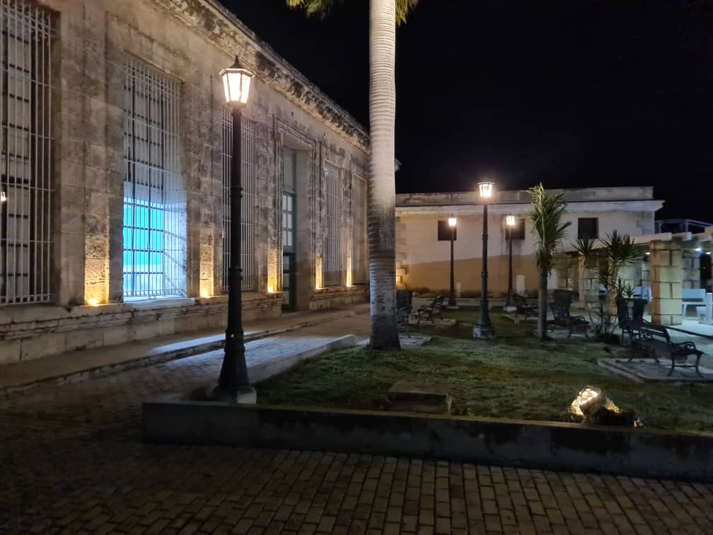 #FuerzaMatanzas homenaje a los desaparecidos y fallecidos en este terrible siniestro. #Cuba <a href="/DiazCanelB/">Miguel Díaz-Canel Bermúdez</a> <a href="/DrRobertoMOjeda/">Dr. Roberto Morales Ojeda</a> <a href="/MMarreroCruz/">Manuel Marrero Cruz</a> <a href="/HumbertoCHernn2/">Humberto Camilo Hernández Suárez</a> <a href="/RPolancoF/">Rogelio Polanco Fuentes</a> .