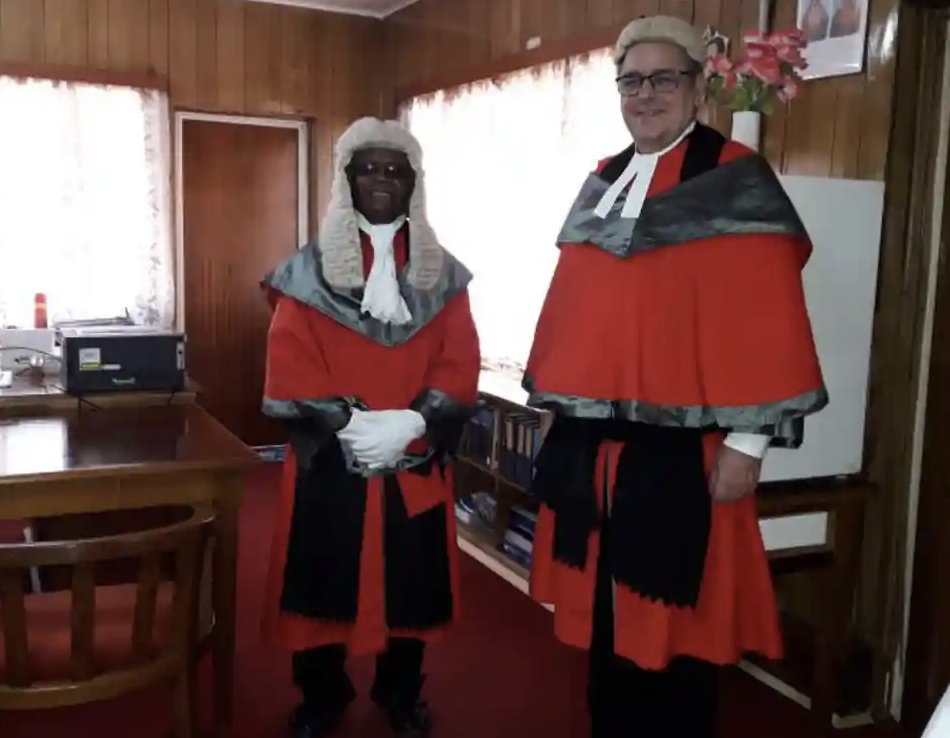 "Man is born free but everywhere he is in chains" wonder what political philosopher Rousseau would say about the constitutional/judicial crisis in #Kiribati pertaining to the unlawful attempts to remove High Court Judge David Lambourne 🧐 #Commonwealth bit.ly/3AyCK4w