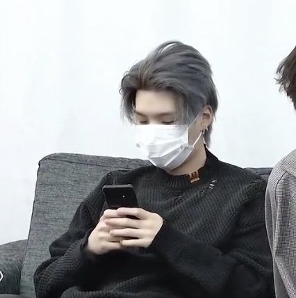 houriyng's tweet photo. boyfriend https://t.co/3DHzDYlkOj
