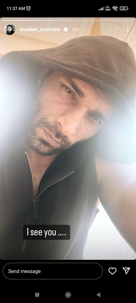 twinaturegraphy's tweet photo. Mujhko Itna Bataye Koyi
Kaise Tujhse Dil Na Lagaye Koyi.. 😇
. 
@ShaleenMalhotra
3 pics in one day 😍😍
Ese har roz meharbaaniyan krte rho. 
#ZiddiDilMaaneNa
#ShaleenMalhotra 
#Moran https://t.co/Z1oWAbOFem