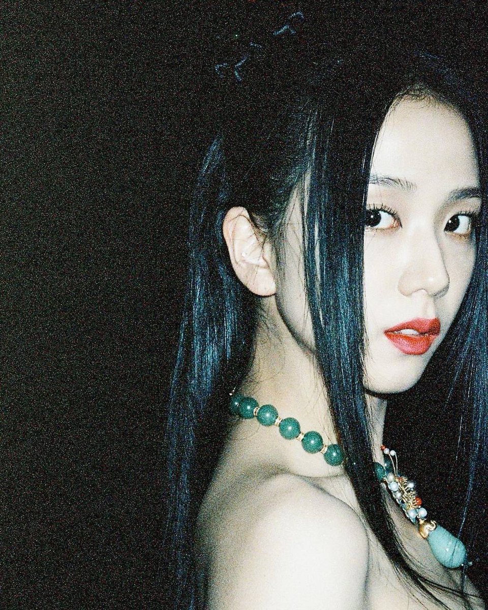 ulonilo's tweet photo. JISOO 😵😵😵 https://t.co/rwId0AEA7G