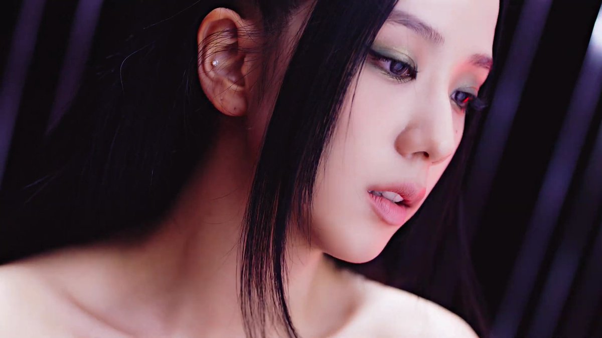 kmjichoo3's tweet photo. Pink venom https://t.co/UUjm7LGSZm