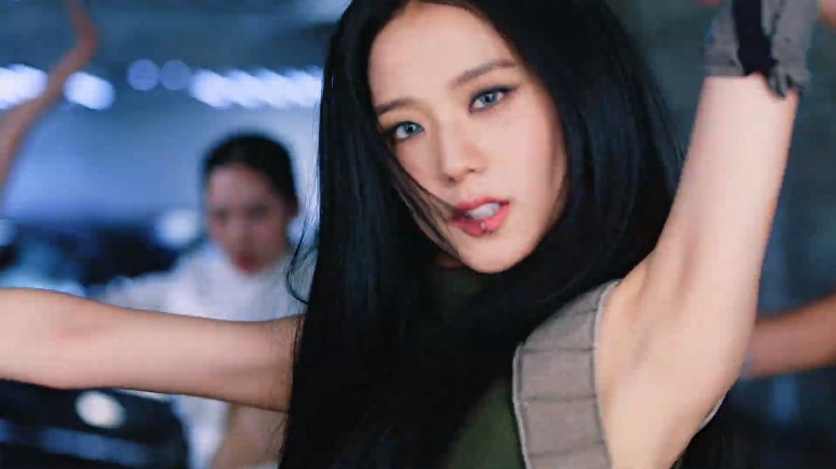 jill_sauce's tweet photo. jisoo making me moan just by looking at her ethereal beauty TF  she's so Goddess!!! 

stream #PINKVENOM #BORNPINK NOWWW https://t.co/7V1ucNGnrs