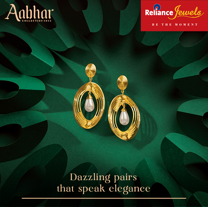 GSMmallhyd's tweet photo. Reliance Jewels celebrates 15 years of trust, faith and love with their special collection, Aabhar 2022. Explore the elegantly crafted jewellery specially designed for the modern you today!

*T&amp;C Applied.
#RelianceJewels #BeTheMoment #AabharCollection
#RishtonKiDorNayeKalKiOre https://t.co/0e8g2e0KBq