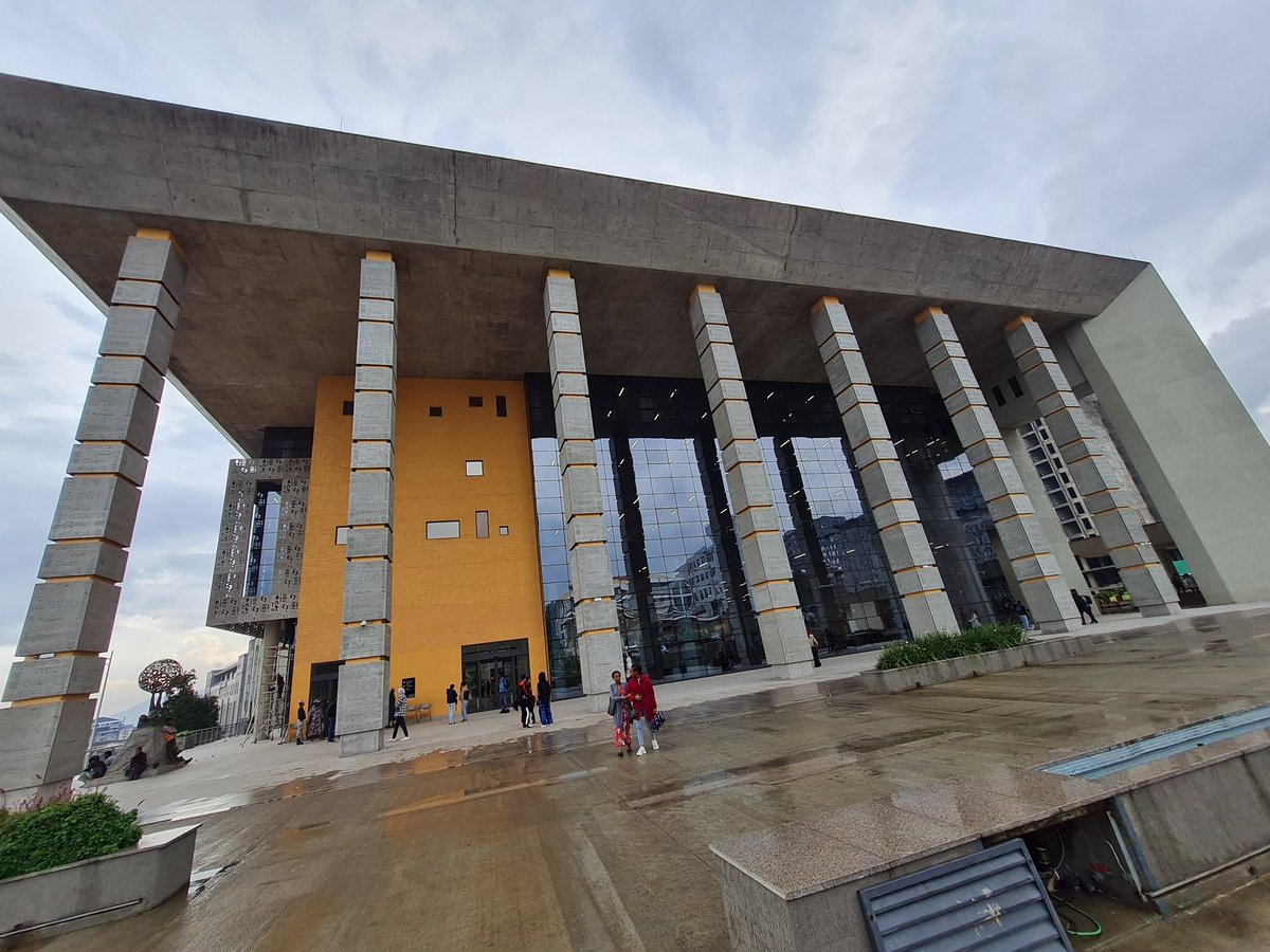 BelachewC's tweet photo. We visited the renowned #Abrehot Library. To our delight, we found it full of eager, young readers in all floors. 

My daughters, Efrata and Yordanos,  donated 38 children books between them and I donated 10 engineering books. https://t.co/ecBwFp3P0V