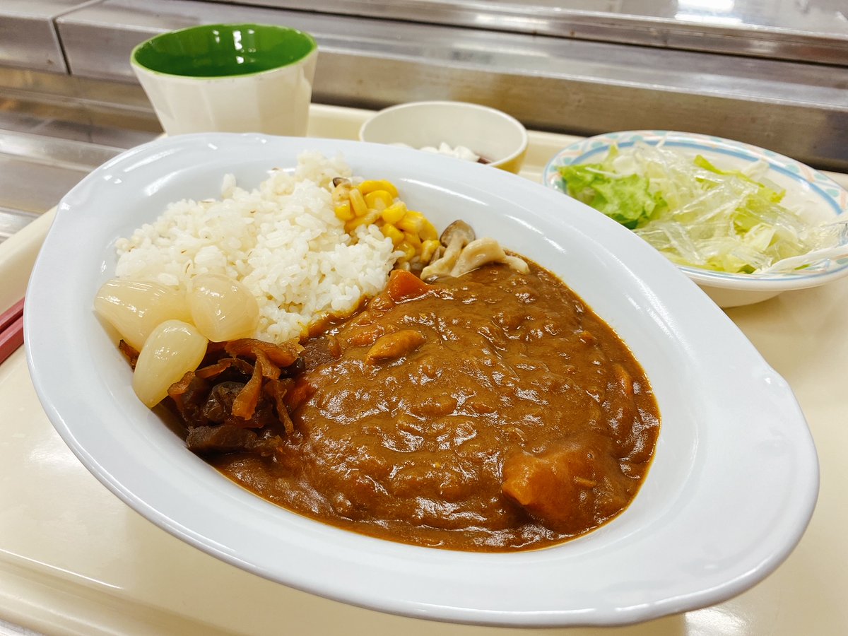 【金曜と言えばカレーの日！！】 今日のランチメニュー ・大雪 ・ヘルシー寒天と生野菜 ・白玉 ・ 美味！ごちそうさまでした!(^^)! ＃自衛隊めし ＃旭川 ＃ランチ ＃昼食