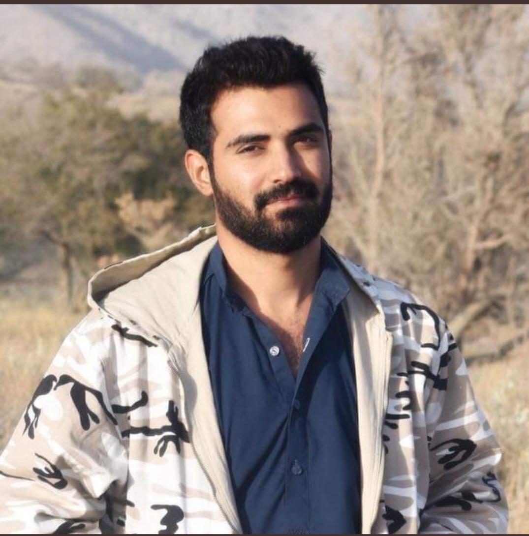 aryanmengal111's tweet photo. Balach a valiant and dauntless man died while trying to save a boy who was drowned in a flood of heavy downpours in Quetta. He sacrificed his life to save the boy. He died but he save the percipience of humanity.
#Quetta 
#balochistanfloods https://t.co/paVwnHLdsM