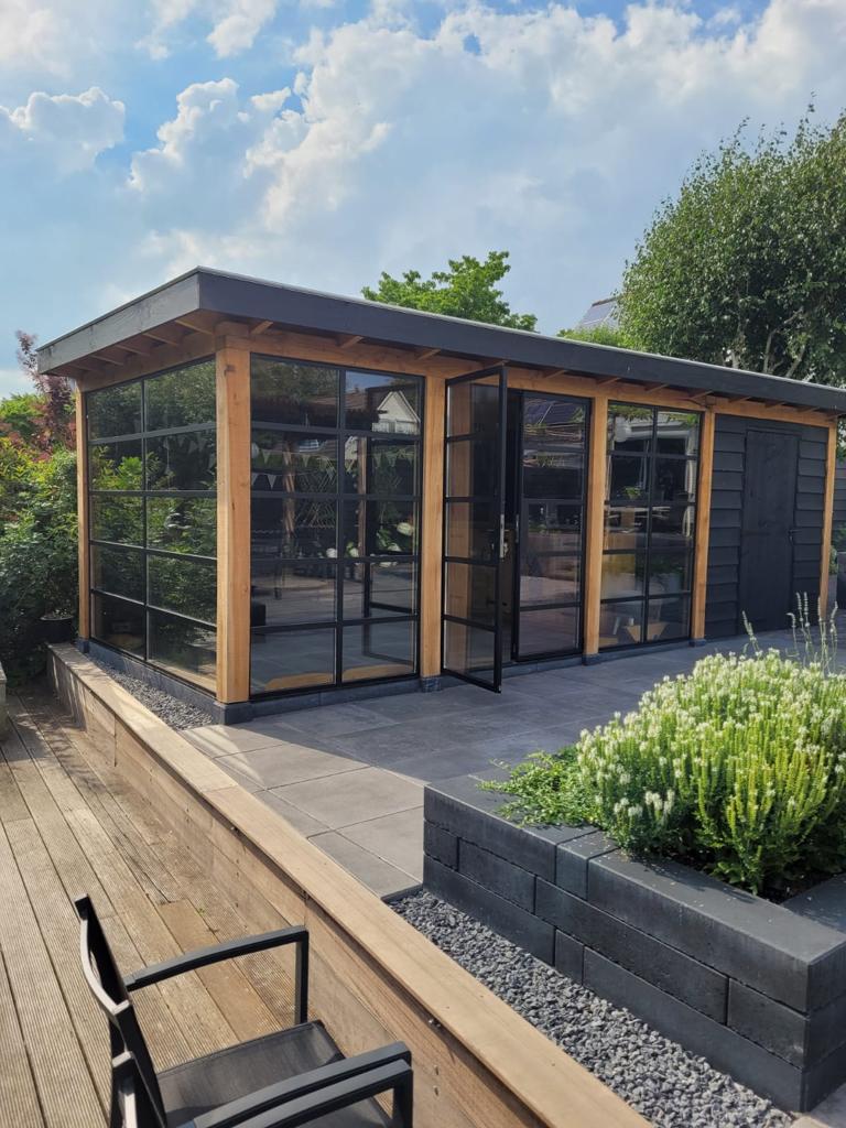 IAT04's tweet photo. New System added to our extensive range of glazing solutions https://t.co/IkJcQvDWxc