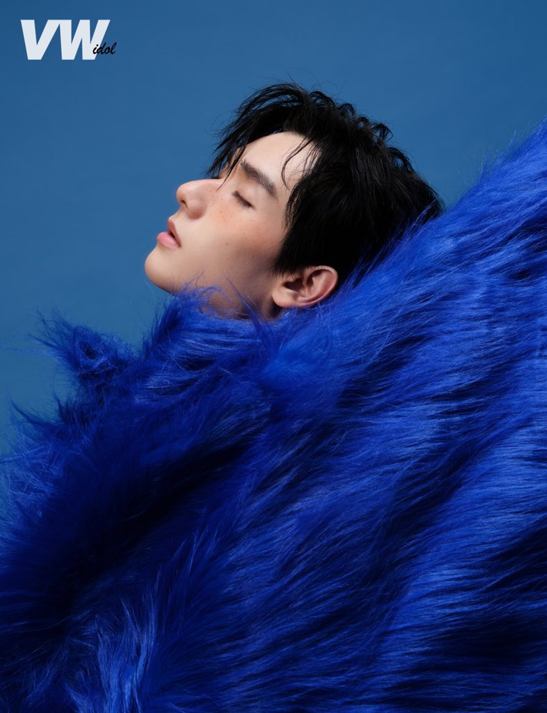 dearnaninenai's tweet photo. 2022.08.18. Nine's Tw
.
#นายท่านกรชิต #INTO1Nine #高卿尘
#Nine with #VWMagazine 💙🖤 https://t.co/6rwcXinK69