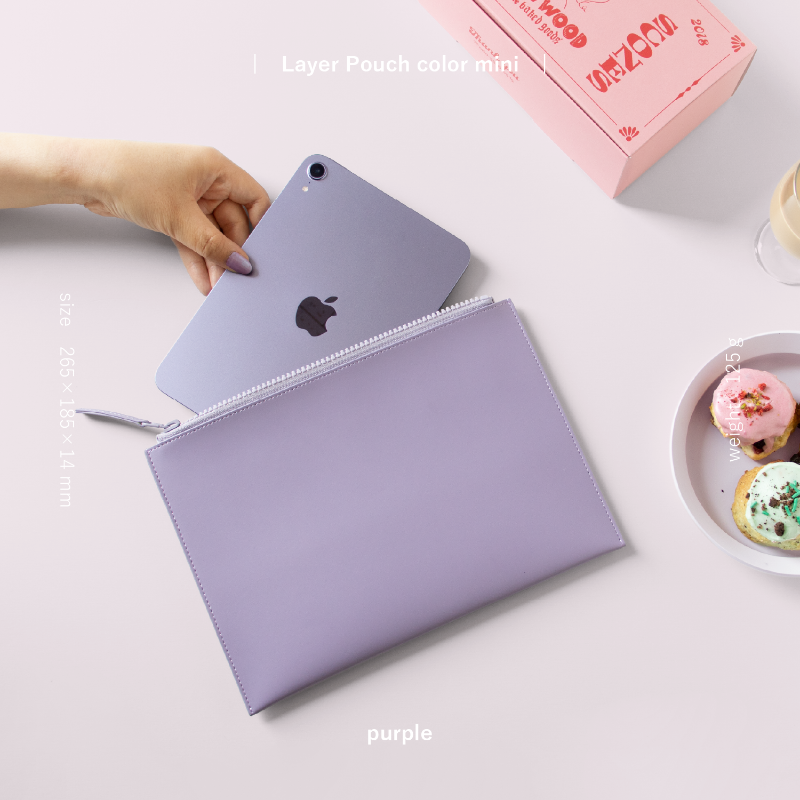 aso_update's tweet photo. 【NEW ITEM】
Apple信者がつくった究極のiPadポーチが、カラフルになりました💜🤍💙🖤💛

▽product:
Layer Pouch color（レイヤーポーチカラー）
Layer Pouch color mini（レイヤーポーチカラーミニ）

#LayerPouchcolor💜🤍💙🖤💛
#レイヤーポーチカラー
#aso
#アソ
#asoUpdate