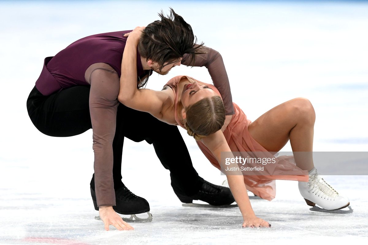 goldenskate's tweet photo. Happy Birthday 🎂 to 🇷🇺 Russia's #AlexandraStepanova #АлександраСтепанова — The #EuroFigure 🥈 with #IvanBukin #ИванБукин! GS Fan Fest @ https://t.co/AroZUEwcvQ The 27-year-old from Moscow enjoys theatre 🎭, ballet 🩰, and cooking 👩🍳🔪 📷 2021-22 FD #Beijing2022 #FigureSkating https://t.co/J4MtccGqIK