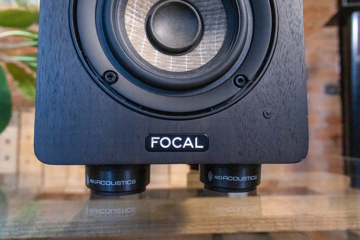 GiraffeAudio's tweet photo. The compact, lightweight but sturdy design of the @IsoAcoustics iso-pucks mean they are the perfect speaker isolation tool to take with you on the go.

Find out more info here: https://t.co/75C5CevchF  🖥  
.
.
.
.
#giraffeaudio  #isoacoustics #acoustics #isopuck #isopuckmini https://t.co/O8GDwDIf8V